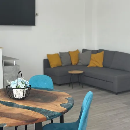 504 B2 Almar Luxury Residence-renting & Free Pool *