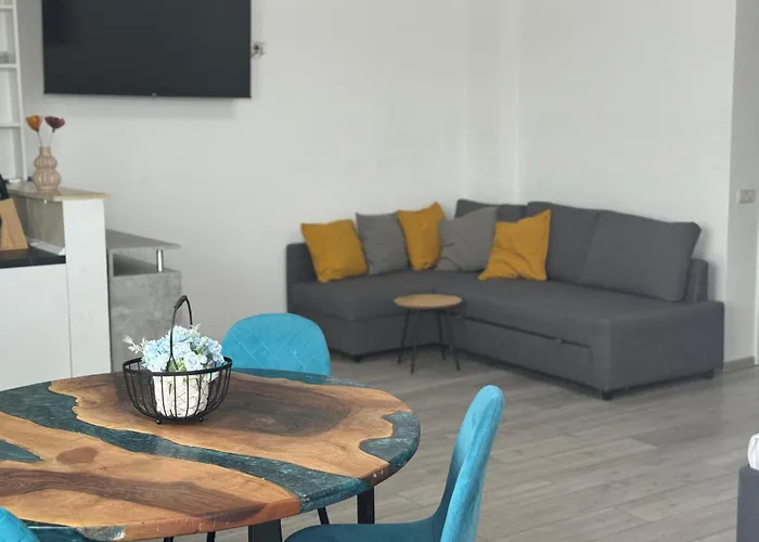 504 B2 Almar Luxury Residence-renting & Free Pool *